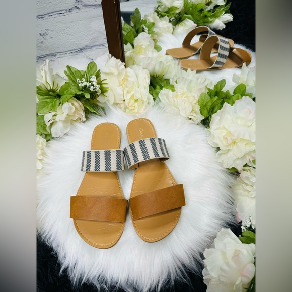 Qupid Stripe Double Strap Sandals - Picture 3 of 6